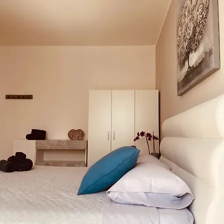 Park Apartment *